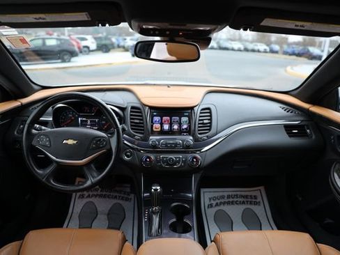 Used 2016 Chevrolet Impala LTZ w/ Enhanced Convenience Package image 11