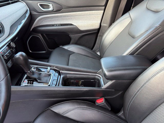 Used 2022 Jeep Compass Latitude w/ Convenience Group AWD/4WD image 21