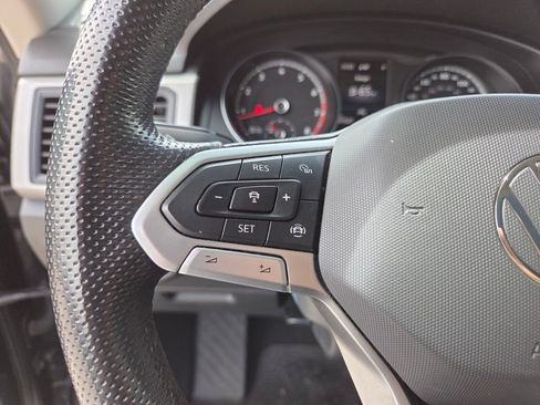 Used 2021 Volkswagen Atlas SE w/ Panoramic Sunroof Package FWD image 30