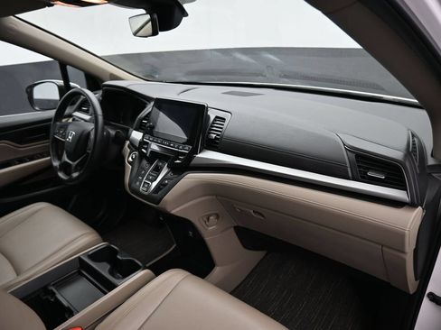 Used 2024 Honda Odyssey EX-L image 57