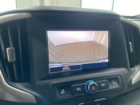 Used 2023 GMC Terrain SLE w/ Driver Convenience Package image 23