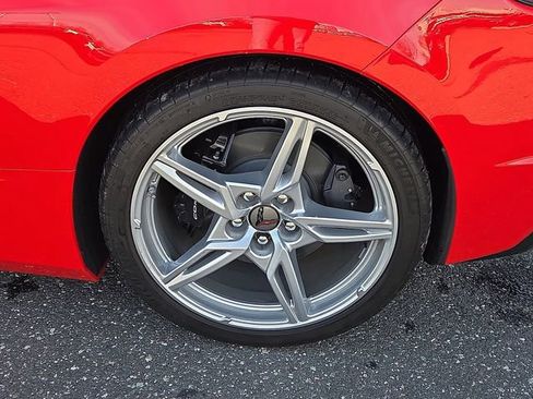 Used 2024 Chevrolet Corvette Stingray Convertible w/ Battery Protection Package image 32