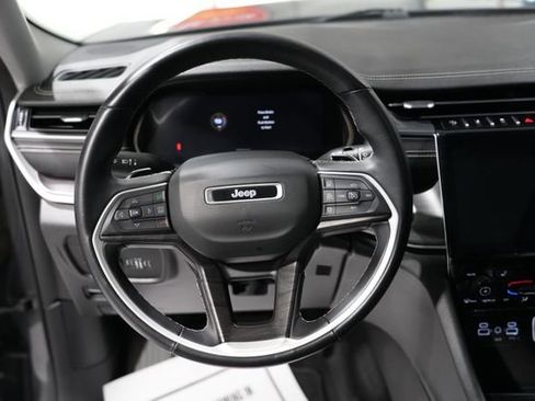 Used 2021 Jeep Grand Cherokee L Limited image 17