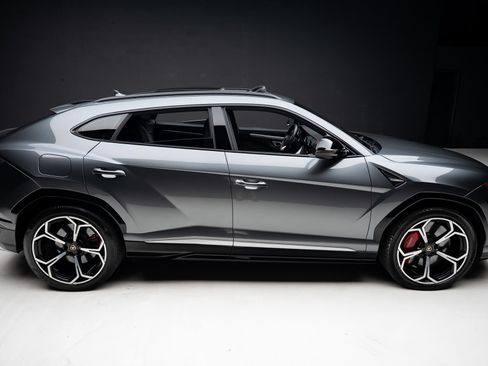 Used 2019 Lamborghini Urus AWD/4WD image 34
