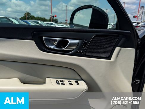 Used 2021 Volvo XC60 T5 Inscription w/ Protection Package Premier FWD image 6