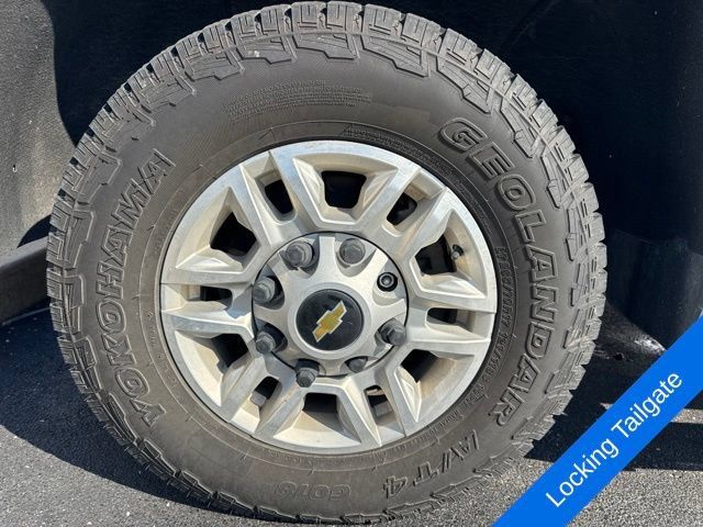 Used 2020 Chevrolet Silverado 2500 LT AWD/4WD image 10