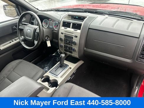 Used 2010 Ford Escape XLT image 11