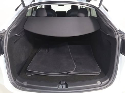 Used 2023 Tesla Model Y Long Range image 45