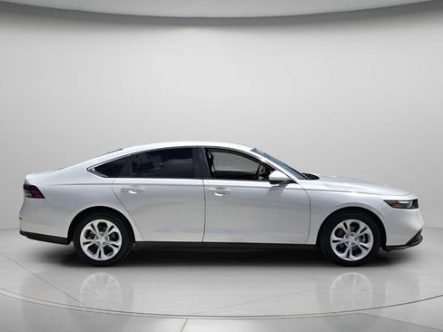 Used 2025 Honda Accord LX image 3