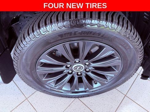 Certified 2023 Lexus GX 460 Premium w/ Accessory Package image 4