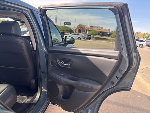 Used 2025 Honda HR-V EX-L image 30