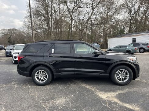 New 2026 Ford Explorer Active image 8