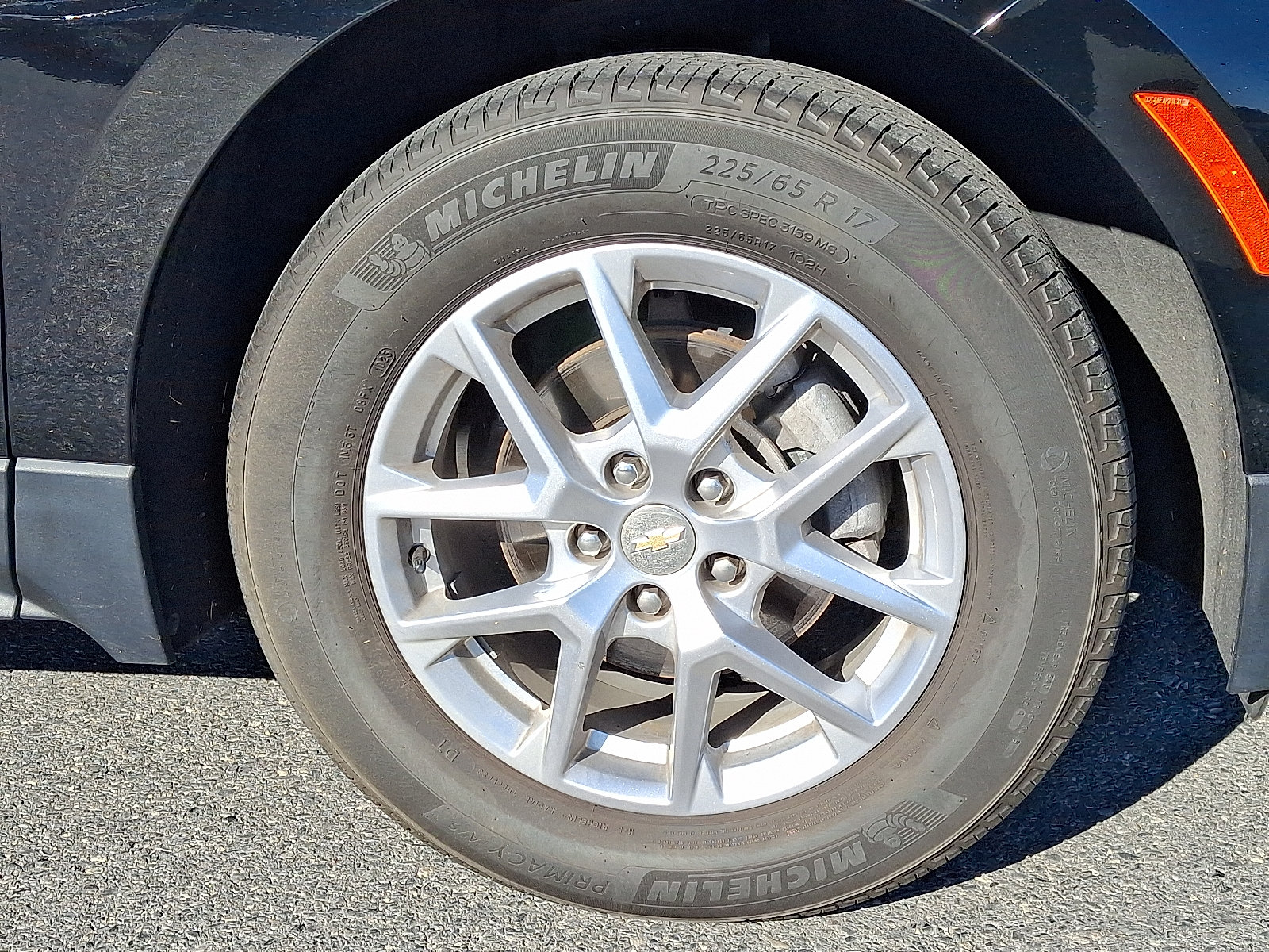 Certified 2023 Chevrolet Equinox LS w/ LS Convenience Package FWD image 9