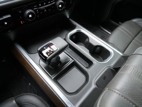 Used 2025 Chevrolet Silverado 1500 High Country w/ Technology Package image 23