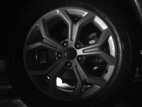 Used 2025 Jeep Compass Latitude image 15