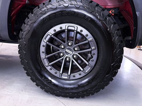 Used 2019 Ford F150 Raptor w/ Equipment Group 802A Luxury AWD/4WD image 18