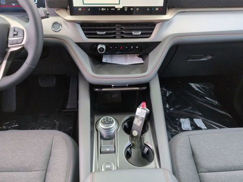 New 2025 Ford Explorer Active image 19