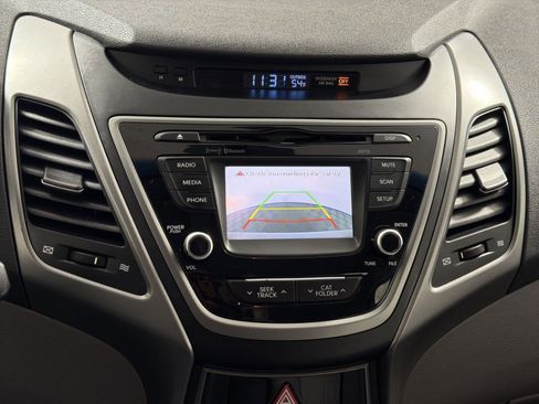 Used 2015 Hyundai Elantra SE w/ Option Group 02 image 19