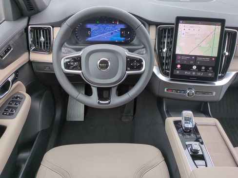New 2026 Volvo XC90 B6 Plus w/ Protection Package Premier AWD/4WD image 11