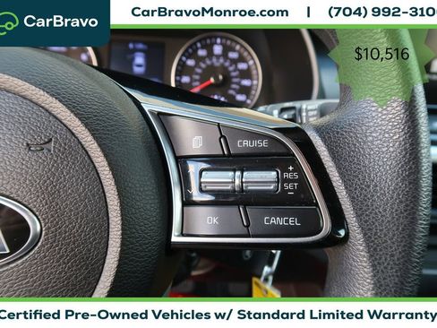 Used 2020 Kia Forte LXS FWD image 18