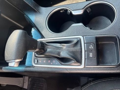 Used 2018 Kia Sportage LX FWD image 12