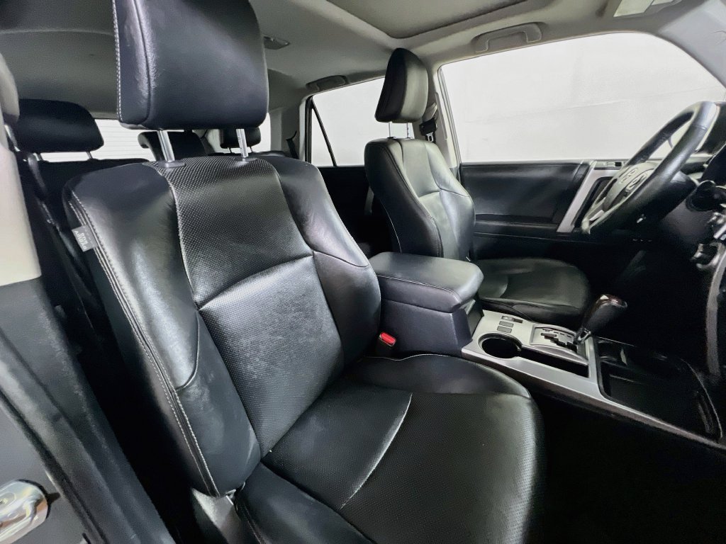 Used 2024 Toyota 4Runner Limited RWD image 27