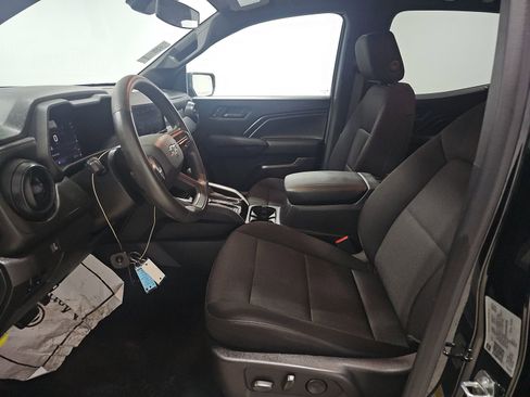 Used 2023 Chevrolet Colorado Trail Boss w/ Advanced Trailering Package image 7