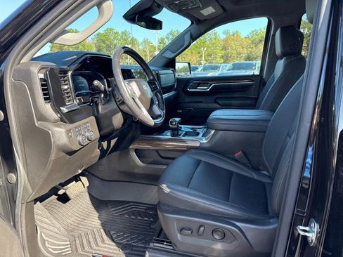 Used 2023 Chevrolet Silverado 1500 RST image 16