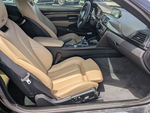 Used 2015 BMW M4 Convertible RWD image 19