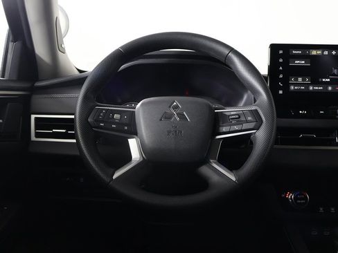 New 2026 Mitsubishi Outlander ES image 38