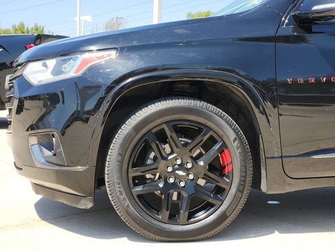 Used 2018 Chevrolet Traverse Premier w/ Redline Edition FWD image 9
