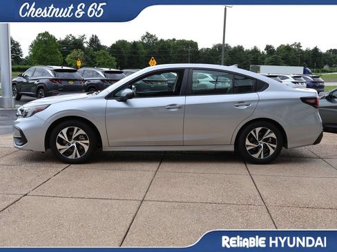 Used 2025 Subaru Legacy Premium AWD/4WD image 3