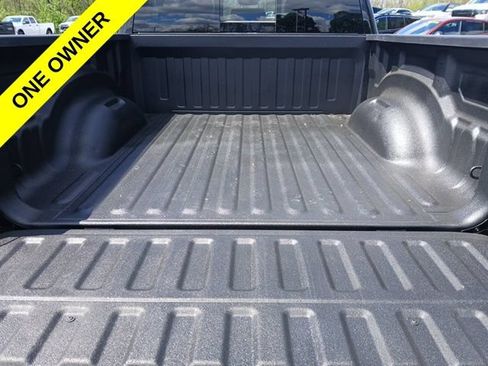 Used 2022 RAM 1500 Laramie AWD/4WD image 11