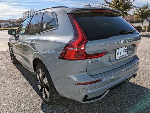 New 2024 Volvo XC60 T8 Plus w/ Protection Package Premier image 6