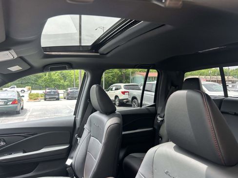 New 2026 Honda Ridgeline Black Edition image 6