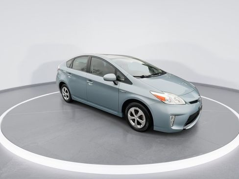 Used 2014 Toyota Prius Three image 24