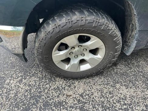 Used 2019 RAM 1500 Big Horn AWD/4WD image 9