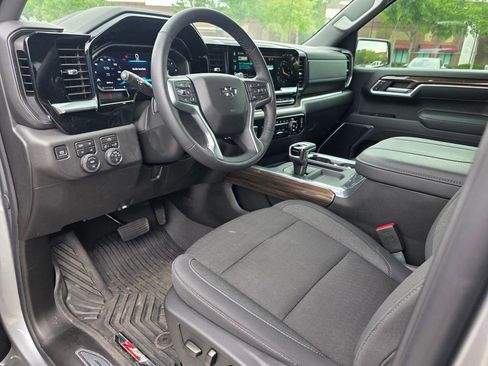 New 2026 Chevrolet Silverado 1500 RST w/ Z71 Off-Road Package AWD/4WD image 9