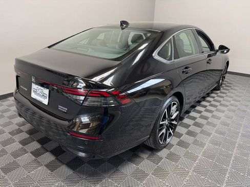 Used 2024 Honda Accord Touring image 8