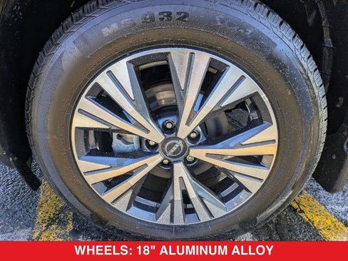 Certified 2023 Nissan Rogue SV w/ SV Premium Package image 10