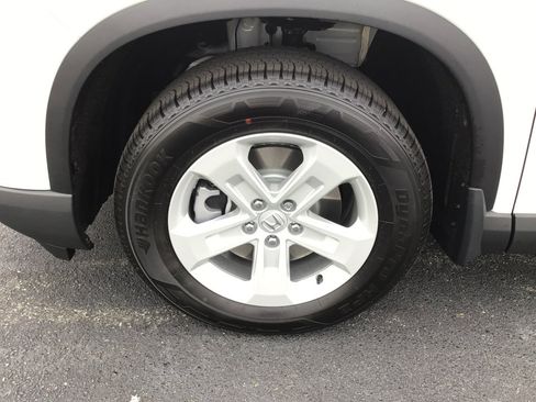 Used 2023 Honda Pilot LX image 27