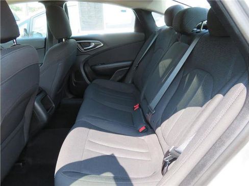 Used 2017 Chrysler 200 LX FWD image 20