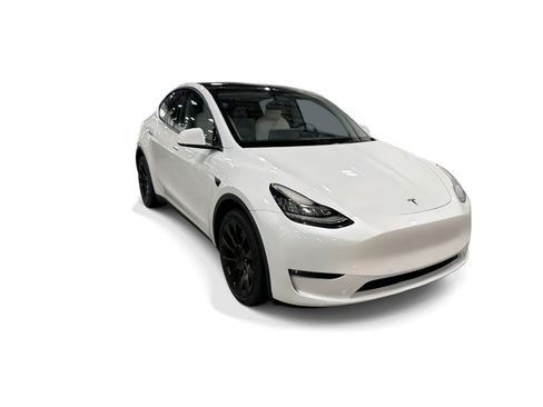 Certified 2022 Tesla Model Y Long Range AWD/4WD image 8
