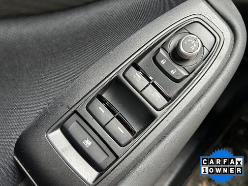 Used 2023 Subaru Outback Premium image 19