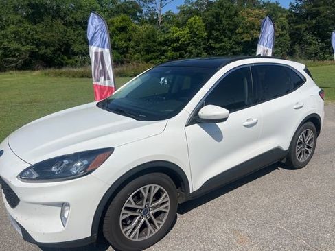 Used 2022 Ford Escape SEL w/ Technology Package FWD image 1