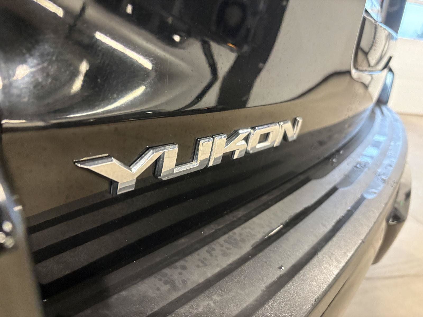 Used 2016 GMC Yukon SLT w/ Open Road Package AWD/4WD image 12