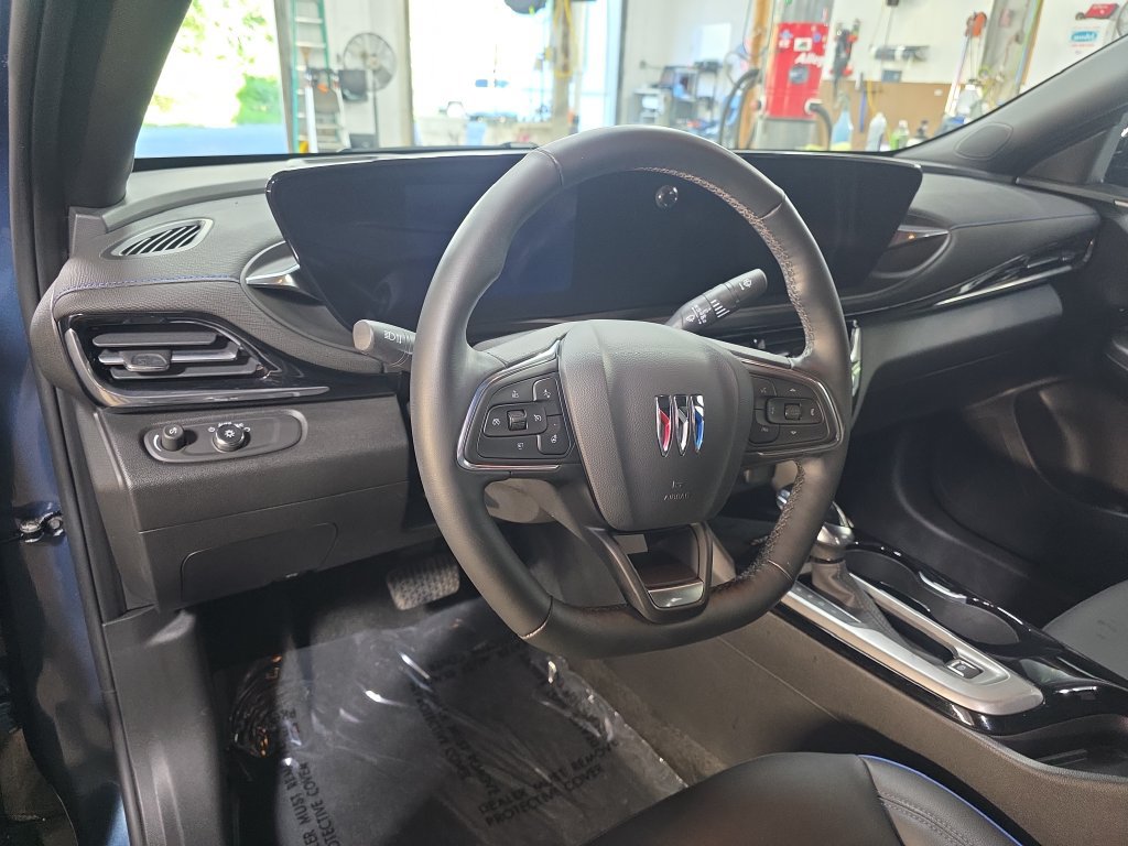 Used 2024 Buick Envista Sport Touring w/ Convenience I Package FWD image 18