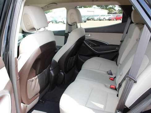 Used 2018 Hyundai Santa Fe Sport w/ 2.4L Value Package 02 FWD image 7