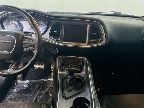 Used 2018 Dodge Challenger T/A image 18
