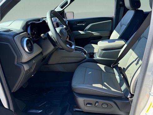 New 2026 Chevrolet Colorado ZR2 w/ Technology Package image 6